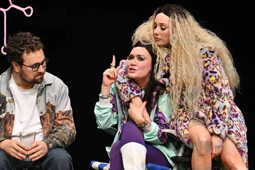 «От нас с Чулпан требовали прекратить это безобразие — нецензурную брань»: Мария Машкова оскандалилась с Хаматовой «От нас с Чулпан требовали прекратить это безобразие — нецензурную брань»: Мария Машкова оскандалилась с Хаматовой