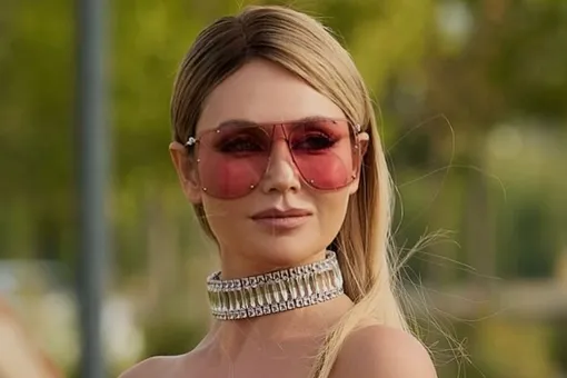 «Дерзкая готовка с Софией»: Ляйсан Утяшева показала забавное видео с дочерью «Дерзкая готовка с Софией»: Ляйсан Утяшева показала забавное видео с дочерью
