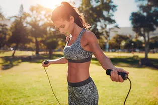 Прыжки на скакалке: просто как раз, два, три! Прыжки на скакалке: просто как раз, два, три!