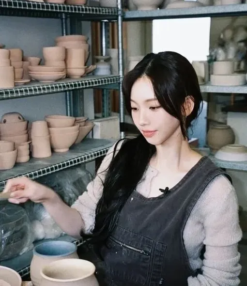 Карина из aespa сделала себе подарок на день рождения в виде класса по изготовлению горшков