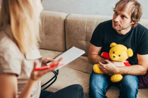 инфантильный мужчина