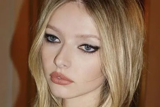 «Я не хотела выходить на улицу»: дочь Гвинет Пэлтроу впервые высказалась о скандале на балу в Париже «Я не хотела выходить на улицу»: дочь Гвинет Пэлтроу впервые высказалась о скандале на балу в Париже