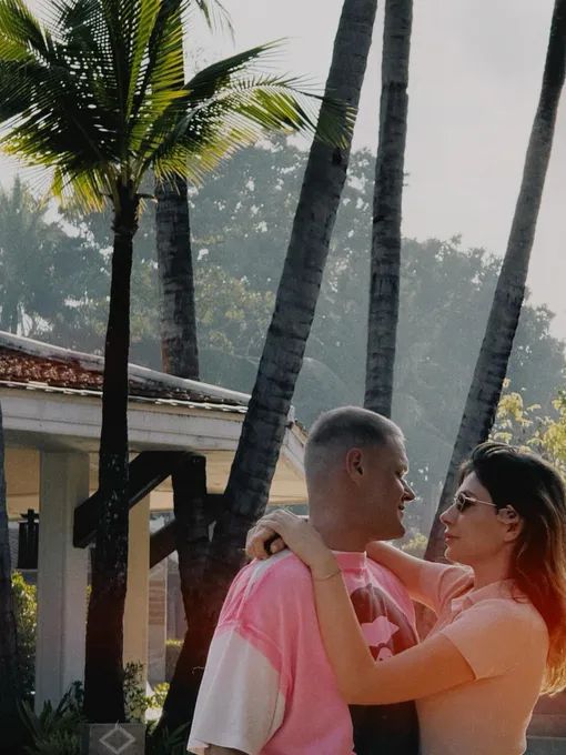 Владимир Яглыч и Антонина Паперная на курорте