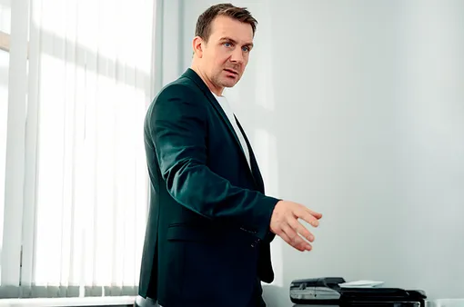 Антон Васильев в сериале «Нефть» Антон Васильев в сериале «Нефть»