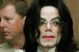 В Сети появились фото комнаты, в которой скончался Майкл Джексон