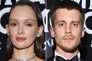 Паулина Андреева на глазах бывшего мужа позировала под руку с Иваном Янковским на премьере в Москве Паулина Андреева на глазах бывшего мужа позировала под руку с Иваном Янковским на премьере в Москве