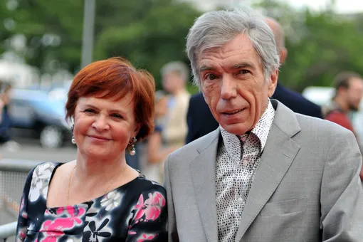 Вдова Юрия Николаева сообщила, что телеведущего похоронят на Троекуровском кладбище Вдова Юрия Николаева сообщила, что телеведущего похоронят на Троекуровском кладбище