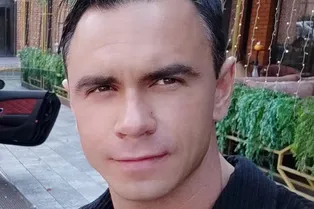 Ставший самым известным стюардом страны Даниил Ламас ушел из «Аэрофлота» Ставший самым известным стюардом страны Даниил Ламас ушел из «Аэрофлота»