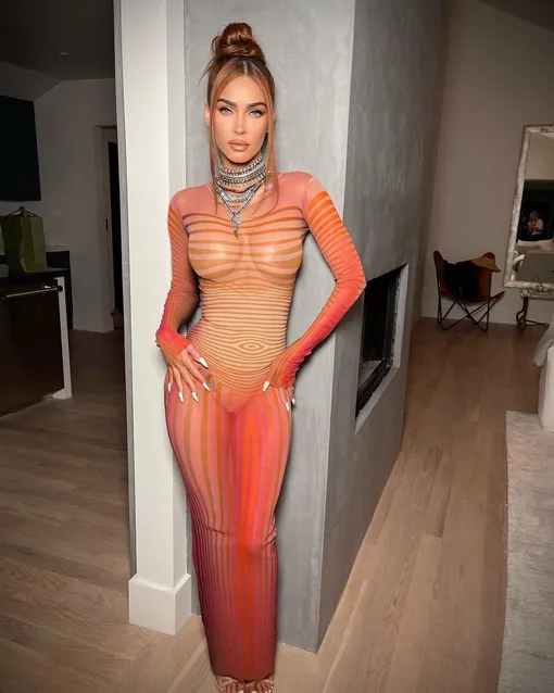 Меган Фокс снялась в платье от Жана-Поля Готье Меган Фокс снялась в платье от Жана-Поля Готье