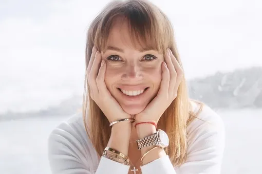 Вернувшаяся в Россию Полина Диброва повеселилась с подругами яхте Вернувшаяся в Россию Полина Диброва повеселилась с подругами яхте