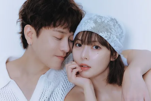 Звезда k-pop Хёна и Ён Чун Хён завели блог о семейной жизни после скандальной свадьбы Звезда k-pop Хёна и Ён Чун Хён завели блог о семейной жизни после скандальной свадьбы