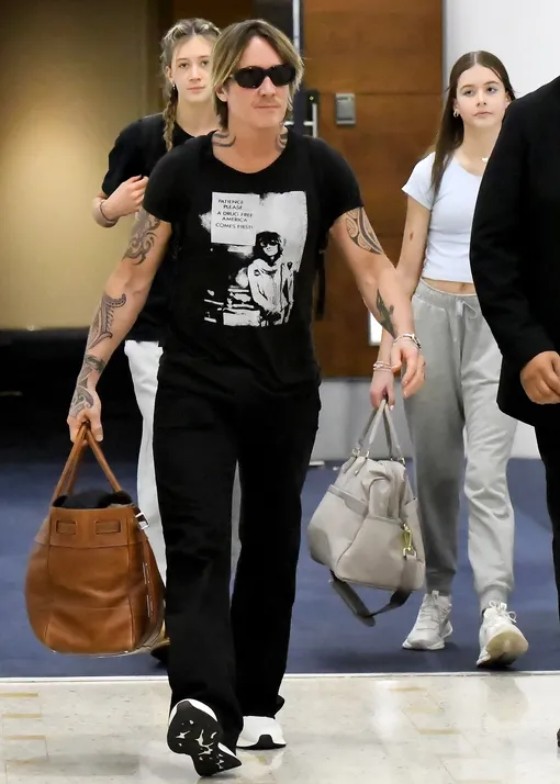 Кит Урбан с дочерьми Кит Урбан с дочерьми