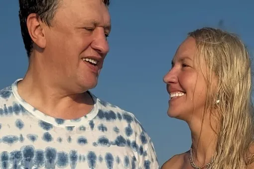«Ровно 11 лет мы муж и жена»: Галина Боб показала, как отметила стальную свадьбу с режиссером «Ровно 11 лет мы муж и жена»: Галина Боб показала, как отметила стальную свадьбу с режиссером
