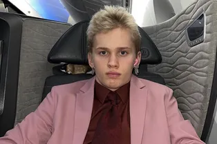 Волновался на паспортном контроле: Даня Милохин спешно покинул Россию Волновался на паспортном контроле: Даня Милохин спешно покинул Россию