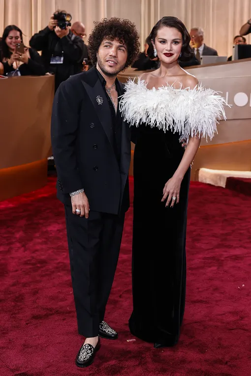 Бенни Бланко поддерживает Селену Гомес