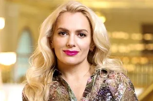 «Мне нужна мужская поддержка»: Мария Порошина поделилась редким фото с дочерьми