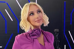 «Вы тут девять дней празднуете?»: Леру Кудрявцеву высмеяли на работе после ее «смерти» «Вы тут девять дней празднуете?»: Леру Кудрявцеву высмеяли на работе после ее «смерти»