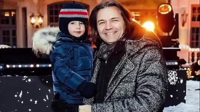 Нажми и смотри