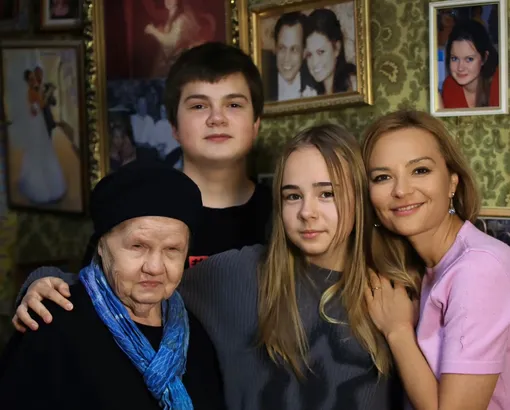 Маруся Левкина тепло поздравила свекровь