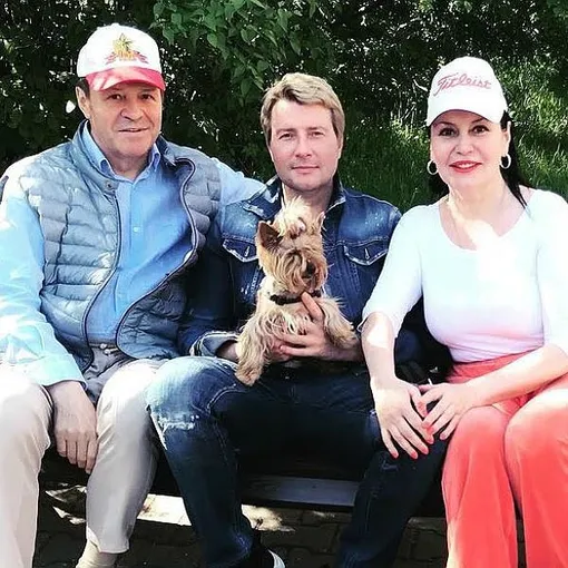Николай Басков с семьей Николай Басков с семьей