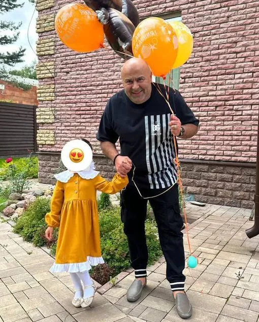 Михаил Хубутия с Николь Михаил Хубутия с Николь