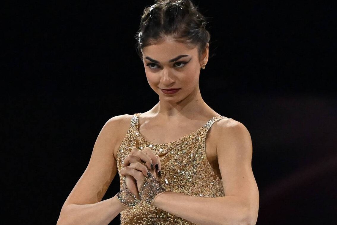 «Я села на попу»: Аделия Петросян упала на гала-шоу Олимпийских игр-2026 – видео