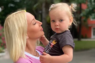 Звезда танцпола: дочь Леры Кудрявцевой зажгла под музыку из любимого мультфильма