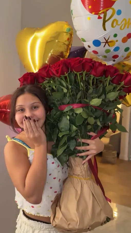 Лее исполнилось 12 лет Лее исполнилось 12 лет