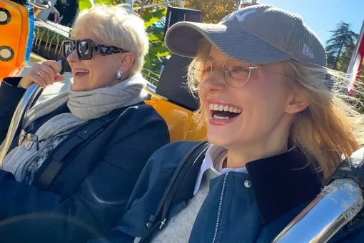 «Она страстно ненавидит людей, которые меня обидели»: Саша Бортич эмоционально обратилась к маме по важному поводу «Она страстно ненавидит людей, которые меня обидели»: Саша Бортич эмоционально обратилась к маме по важному поводу