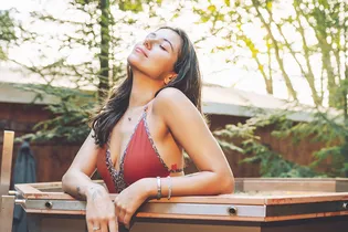 Как подготовить шею и декольте к весне: топ процедур, которые дают результат