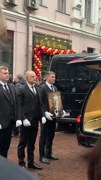 Нажми и смотри