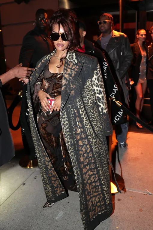 Теана Тейлор организовала вечеринку