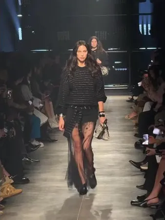 Нажми и смотри