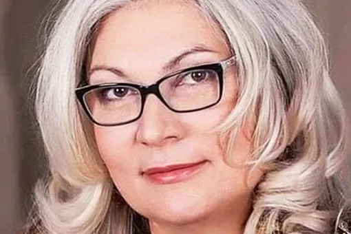 Лжеакушерку, принявшую роды у участницы шоу «Маска» Аиши Чигги, приговорили в 3,5 годам колонии за смерть ребенка Лжеакушерку, принявшую роды у участницы шоу «Маска» Аиши Чигги, приговорили в 3,5 годам колонии за смерть ребенка