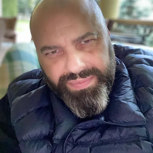 ...В творческой биографии продюсера сотрудничество с именитыми звездами Максим Фадеев биография