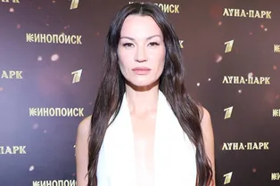 «Я училась целоваться в кадре»: Ида Галич представила сериал «Чудо», в котором сыграла главную роль «Я училась целоваться в кадре»: Ида Галич представила сериал «Чудо», в котором сыграла главную роль