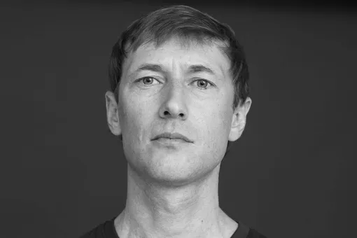 Умер от тяжелой болезни 46-летний актер сериалов «Шеф» и «Невский» Денис Семенов Умер от тяжелой болезни 46-летний актер сериалов «Шеф» и «Невский» Денис Семенов