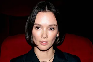 Паулина Андреева в день 38-летия показала свое детское фото, маму и отца Паулина Андреева в день 38-летия показала свое детское фото, маму и отца