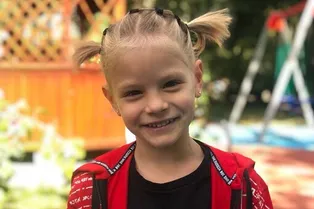 «Легкая и пластичная!»: дочь Тимати и Алены Шишковой сделала сложный переворот «Легкая и пластичная!»: дочь Тимати и Алены Шишковой сделала сложный переворот