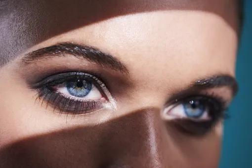 Бермудский треугольник: как эта модная техника из соцсетей бесследно сотрет круги под глазами Бермудский треугольник: как эта модная техника из соцсетей бесследно сотрет круги под глазами