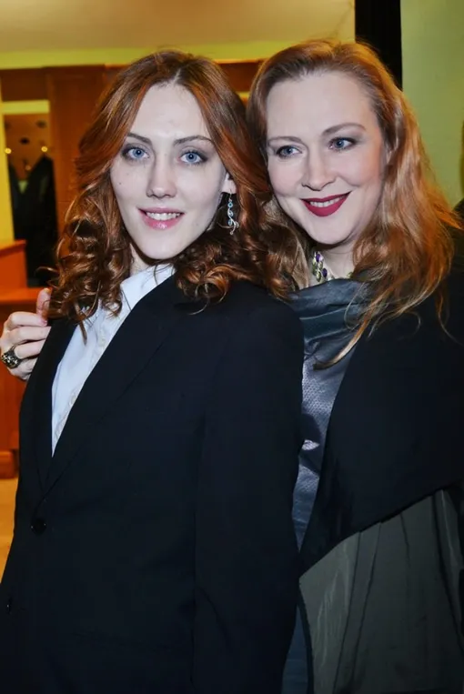 Полина Ауг живет и работает в России, а ее мать эмигрировала Полина Ауг живет и работает в России, а ее мать эмигрировала