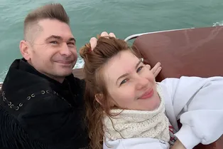 «Ему было 19 лет, когда я родилась»: Анна Цуканова-Котт встретилась с отцом в Венеции «Ему было 19 лет, когда я родилась»: Анна Цуканова-Котт встретилась с отцом в Венеции