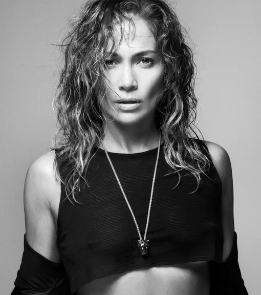 Звезда усердно занимается спортом Звезда усердно занимается спортом