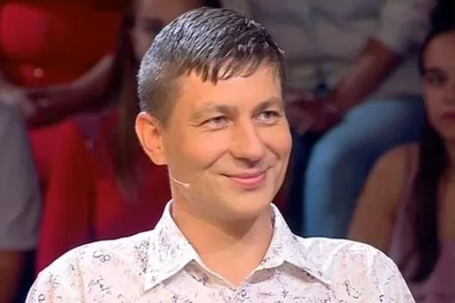 Совращал школьниц: жених из шоу «Давай поженимся!» оказался педофилом Совращал школьниц: жених из шоу «Давай поженимся!» оказался педофилом