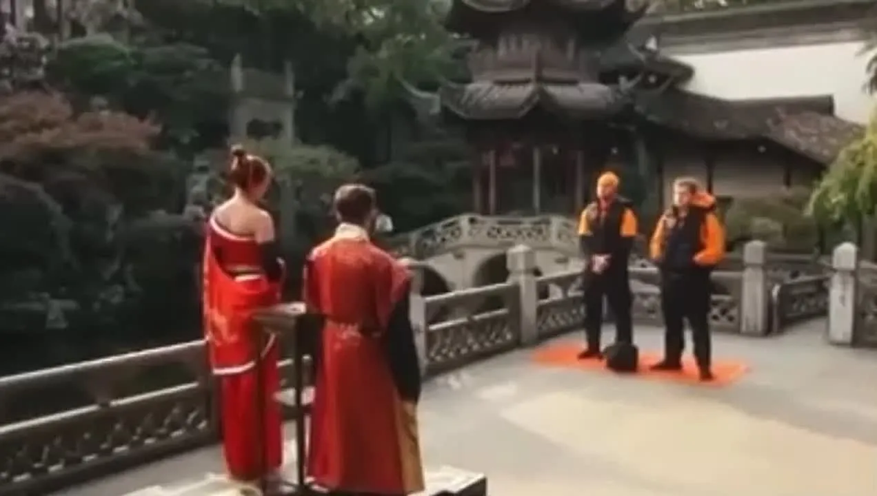 Нажми и смотри Нажми и смотри
