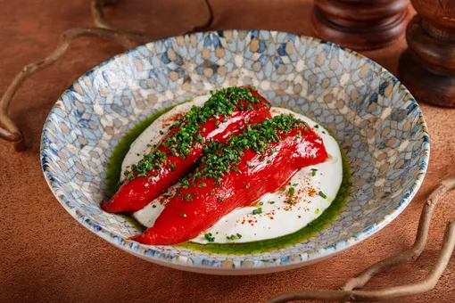 Долма из перца рамиро