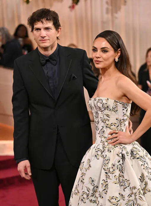 Эштон Кутчер и Мила Кунис на «Золотом глобусе»