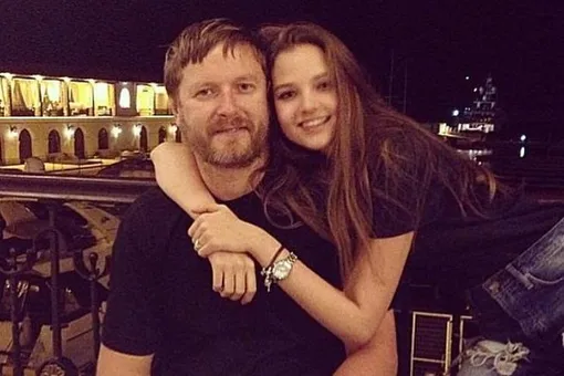 Евгений Кафельников поблагодарил за поддержку после госпитализации дочери Евгений Кафельников поблагодарил за поддержку после госпитализации дочери