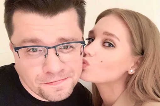 «Чокер с кулоном-сердцем»: Кристина Асмус рассказала о провальном подарке мужа «Чокер с кулоном-сердцем»: Кристина Асмус рассказала о провальном подарке мужа