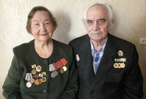 Мама и отец Камиля Ларина Мама и отец Камиля Ларина